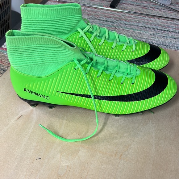 Nike Binbinniao mens cleats size 45 neon green color never worn - Picture 2 of 4